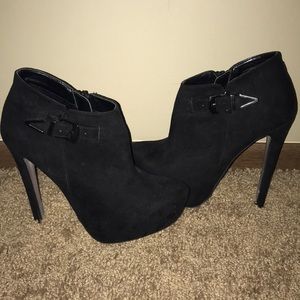 Ankle heel boots